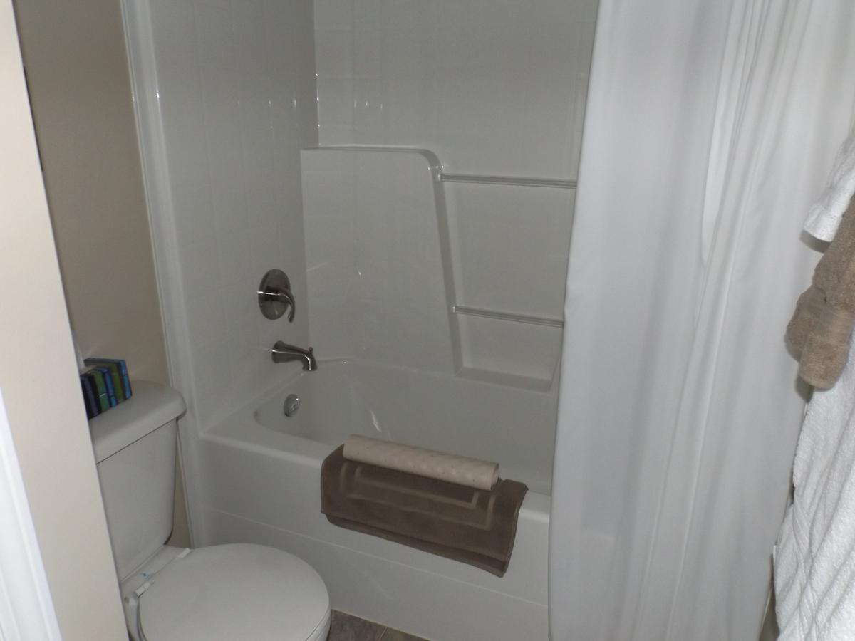 Campbell'S Accommodations Gull Lake Экстерьер фото