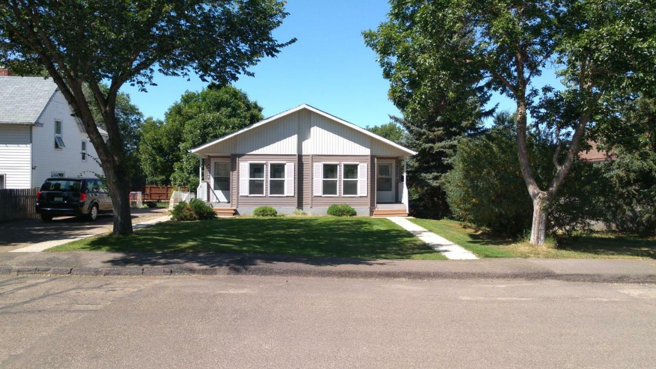 Campbell'S Accommodations Gull Lake Экстерьер фото