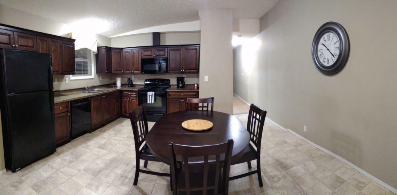 Campbell'S Accommodations Gull Lake Экстерьер фото